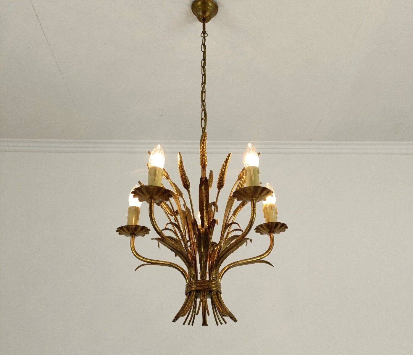 French Hollywood Regency Chandelier Light Wheat Sheaf Vintage  5 Lights Gold Gil photo furniture