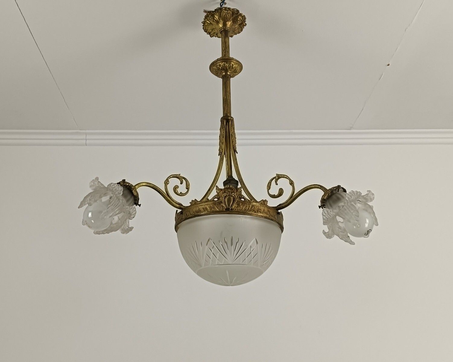 Art Deco Chandelier Gilded Bronze Gorgeous Etched Glass Shades Flower Shaped 4 L photo 567.0