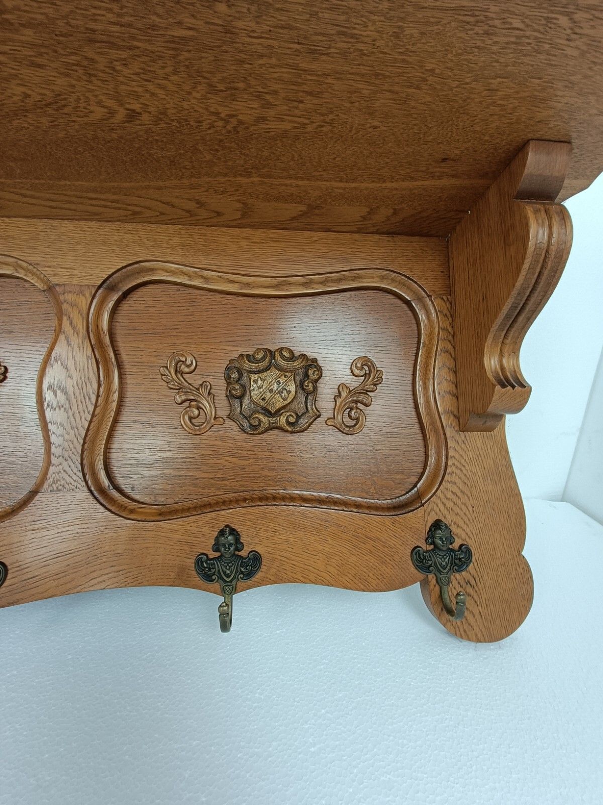 Hand Carved Wood Coat Hat Rack Ornate Breughel Style Faces Shield 30s 40s photo vinterior