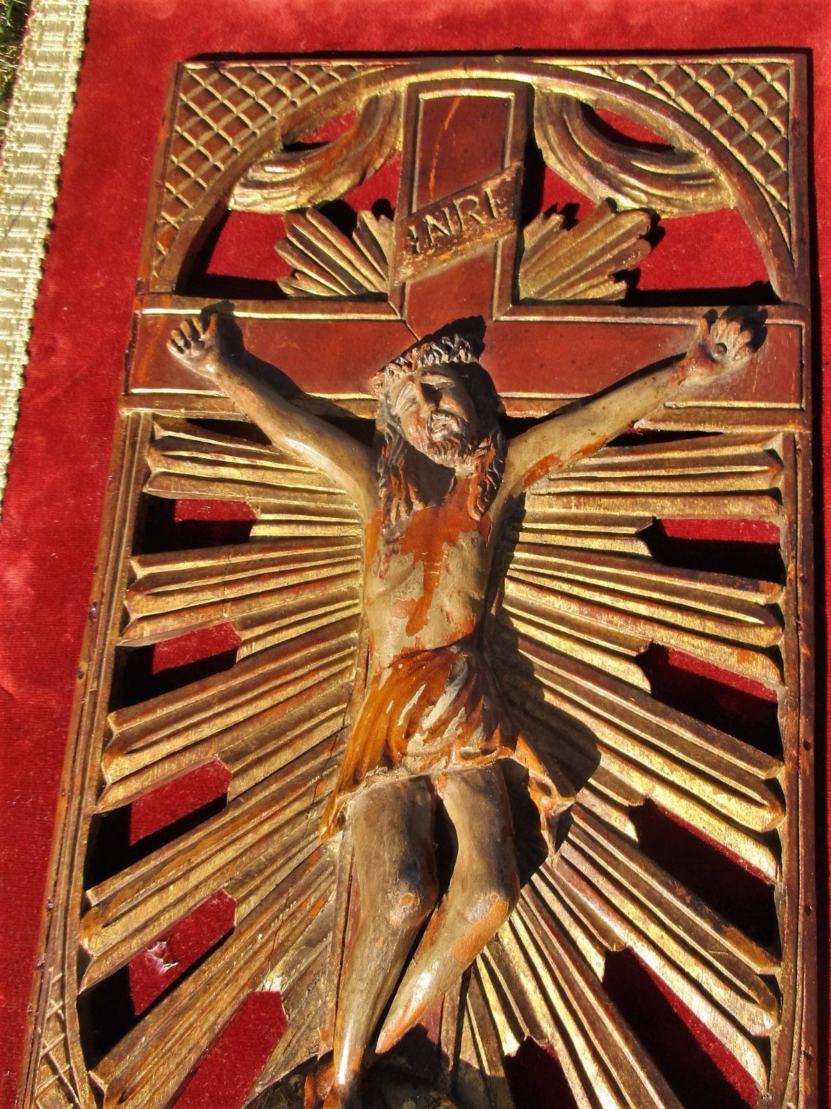 Antique Wall Hanging 18th Century Jesus Christ Crucifix Wood On Velvet Gorgeous photo vinterior