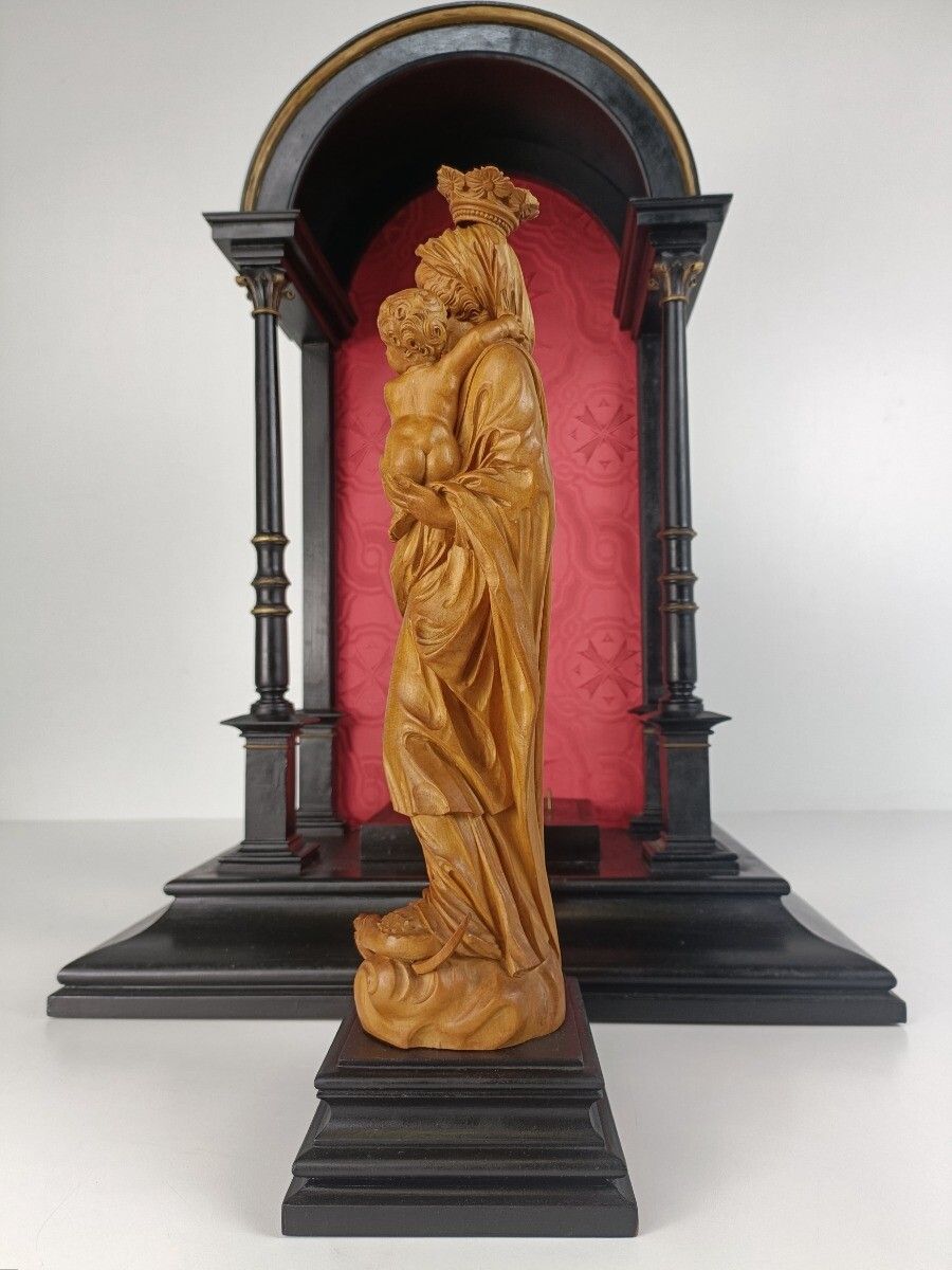 Black Lackered Antique Chapel Niche With Pillars Madonna Virgin Mary Statue Waln photo vintage