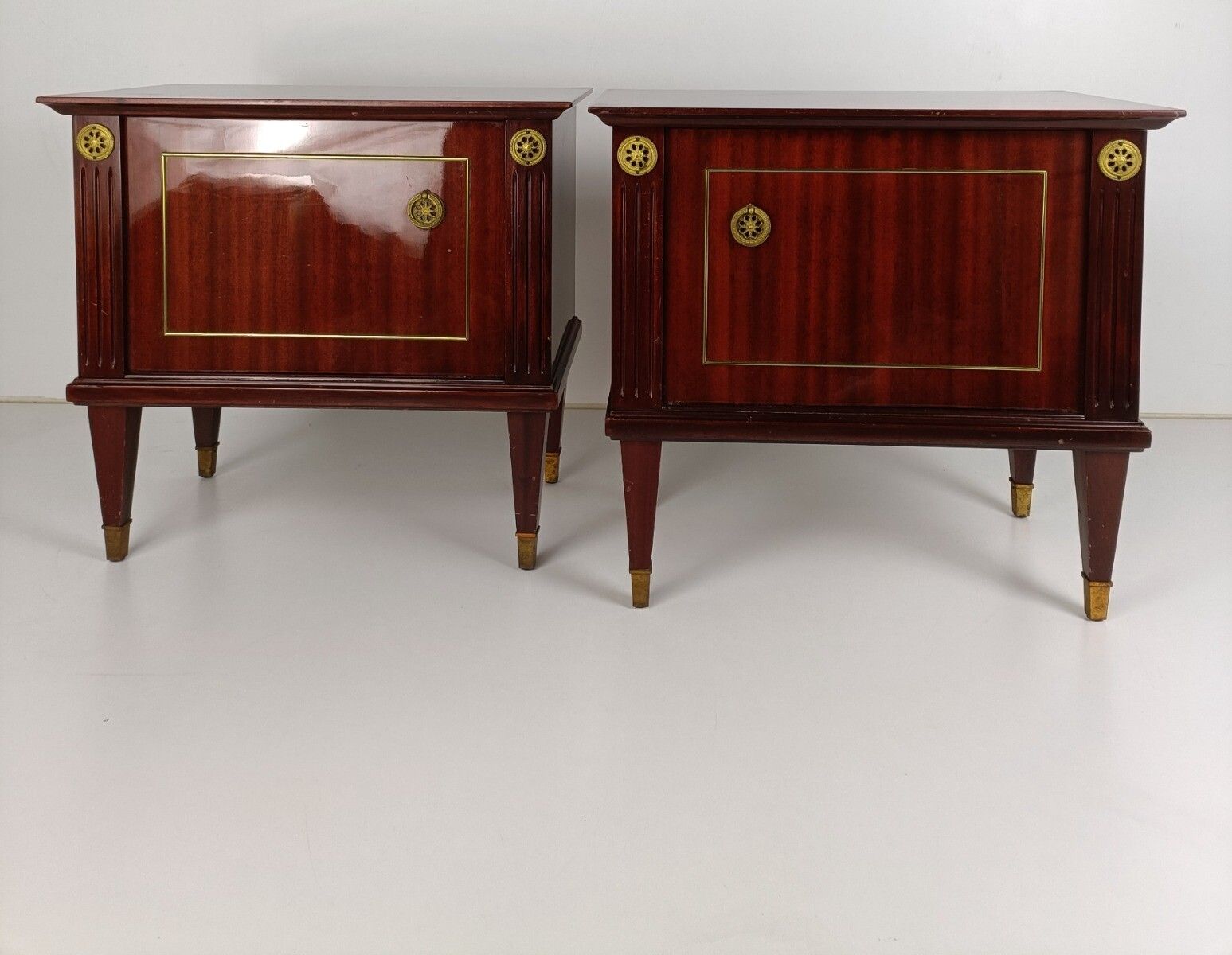 Pair Couple Vintage Nightstands End Tables Mid Century Modern Wood Modernist Ret photo 688.0