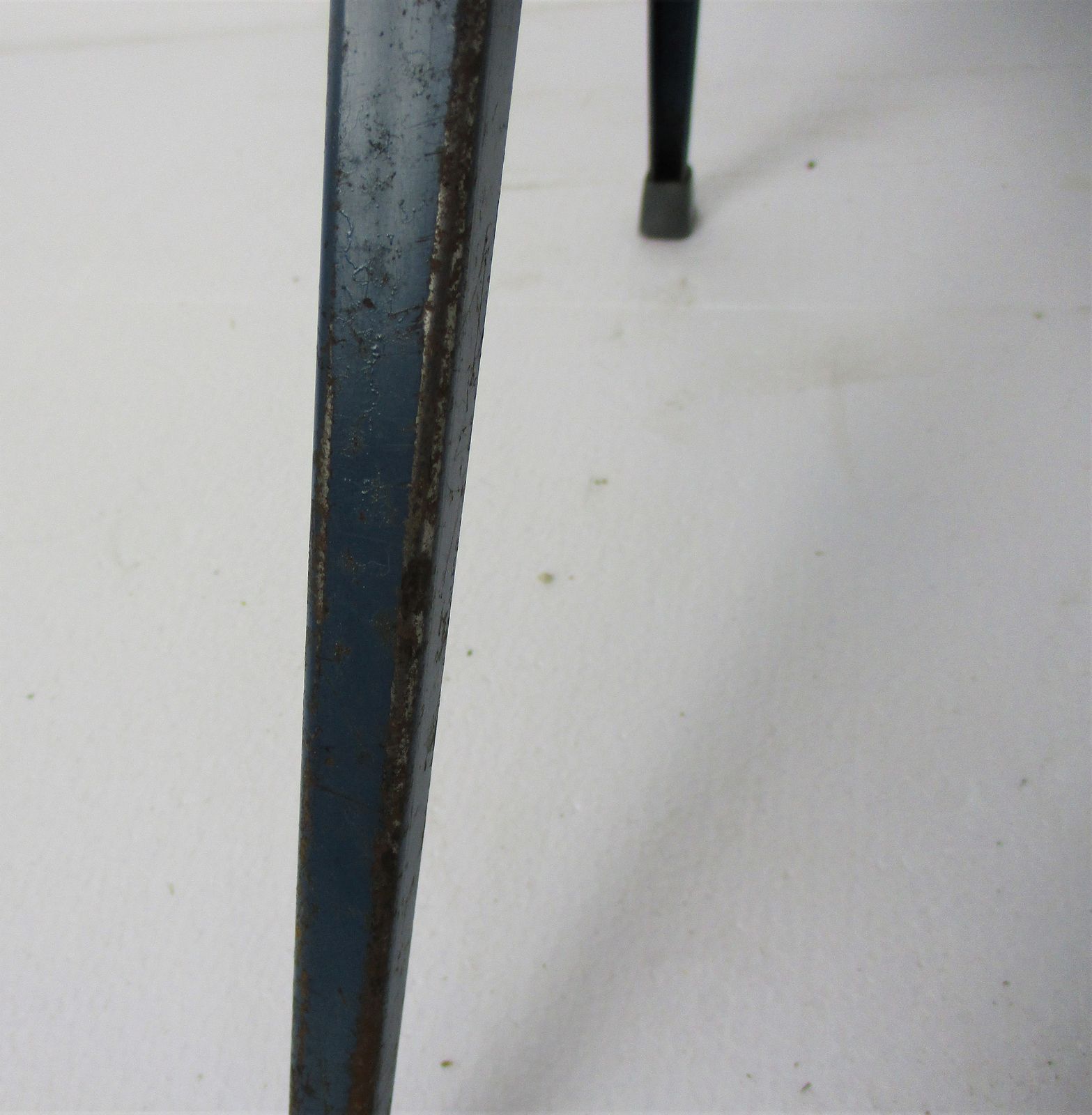photo furniture Friso Kramer Brown Result Chair Ahrend De Cirkel Fifties Retro, Finn Juhl Eames