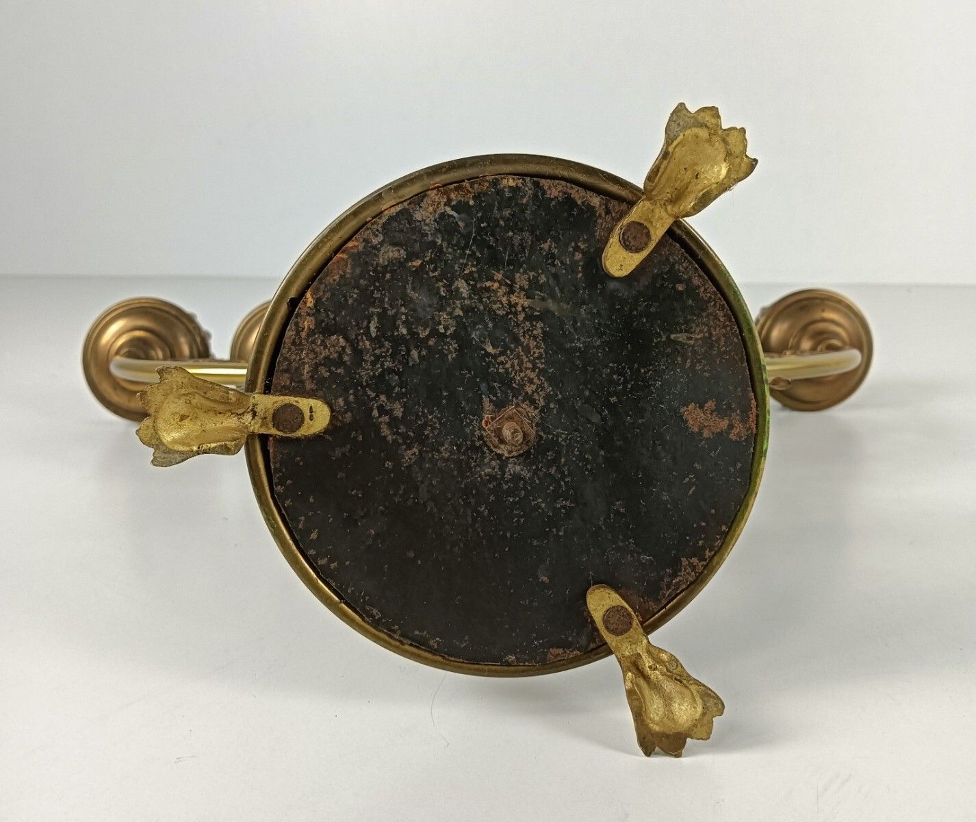 photo furniture Candle Holder Brass Ornate Hollywood Regency Style Stylish Candelabra 5 Arm Leaf