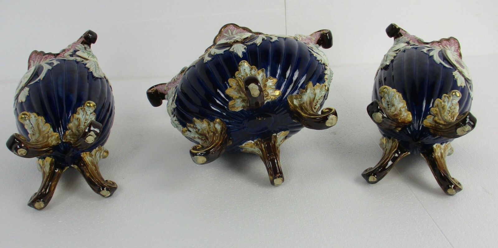 Set Of 3 French Barbotine Majolica Vases Planters Centerpiece  Medallions photo vinterior
