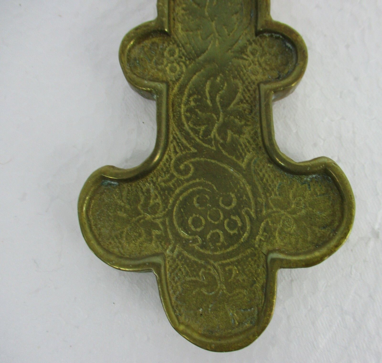 Hanging Wall Crucifix Cross Ornate Brass Jesus Christ French Fleur De Lis Lys photo 182.0
