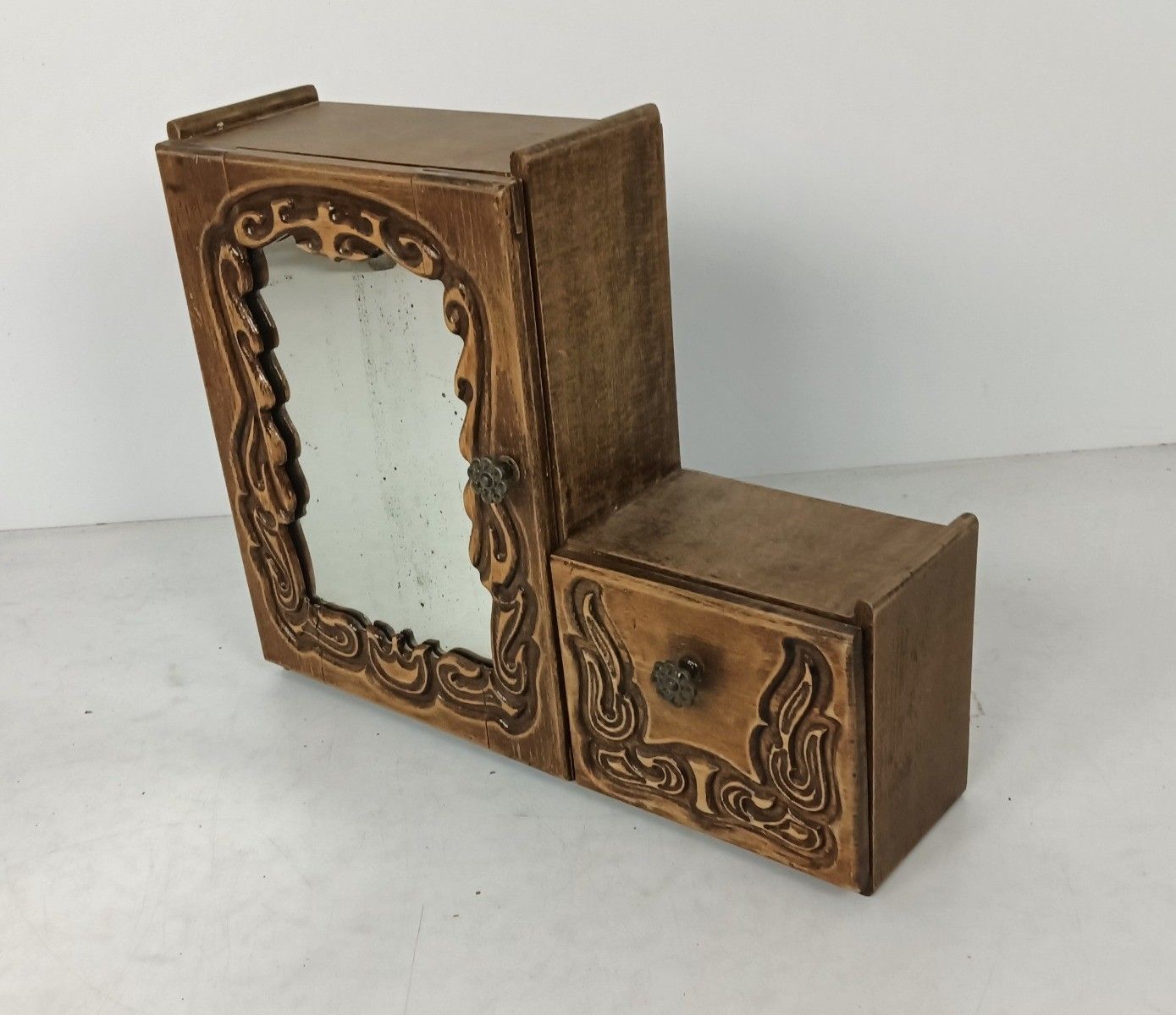 Antique Art Deco Wall Hanging Medicine Apothecary Pharmacy Cabinet Shaving Cabin photo furniture