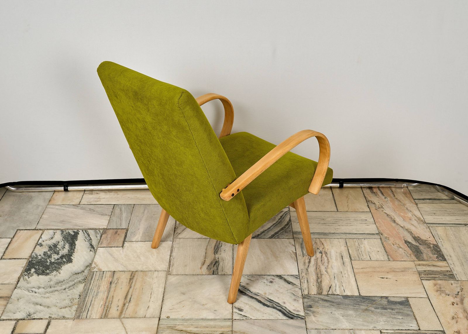 Armchair Designed By Jaroslav Smidek For Ton, Czechoslovakia 1960s. photo vinterior