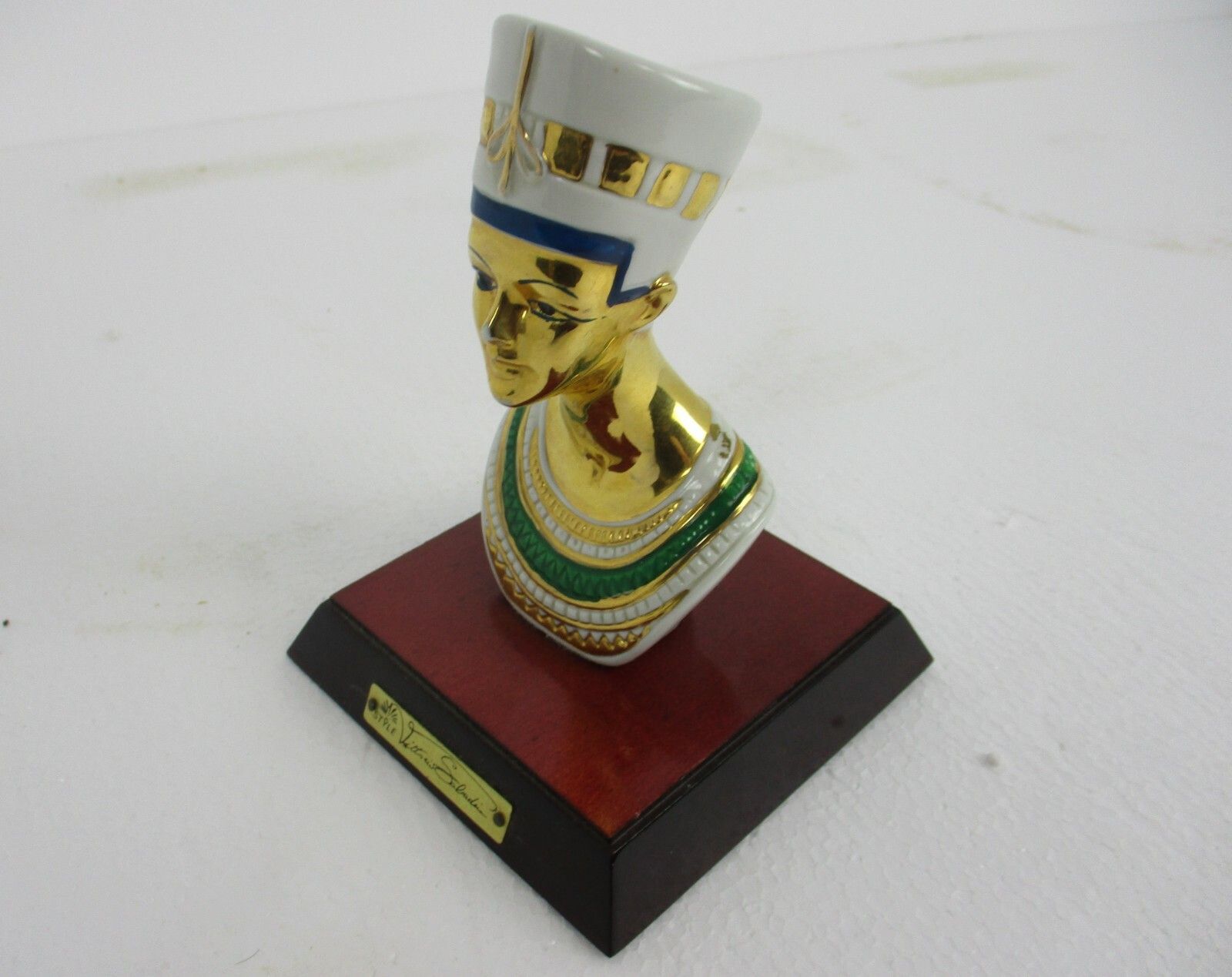 Bust Figurine Nefertite Vittorio Sabadin Capodimonte Gold Touches Vintage photo vinterior
