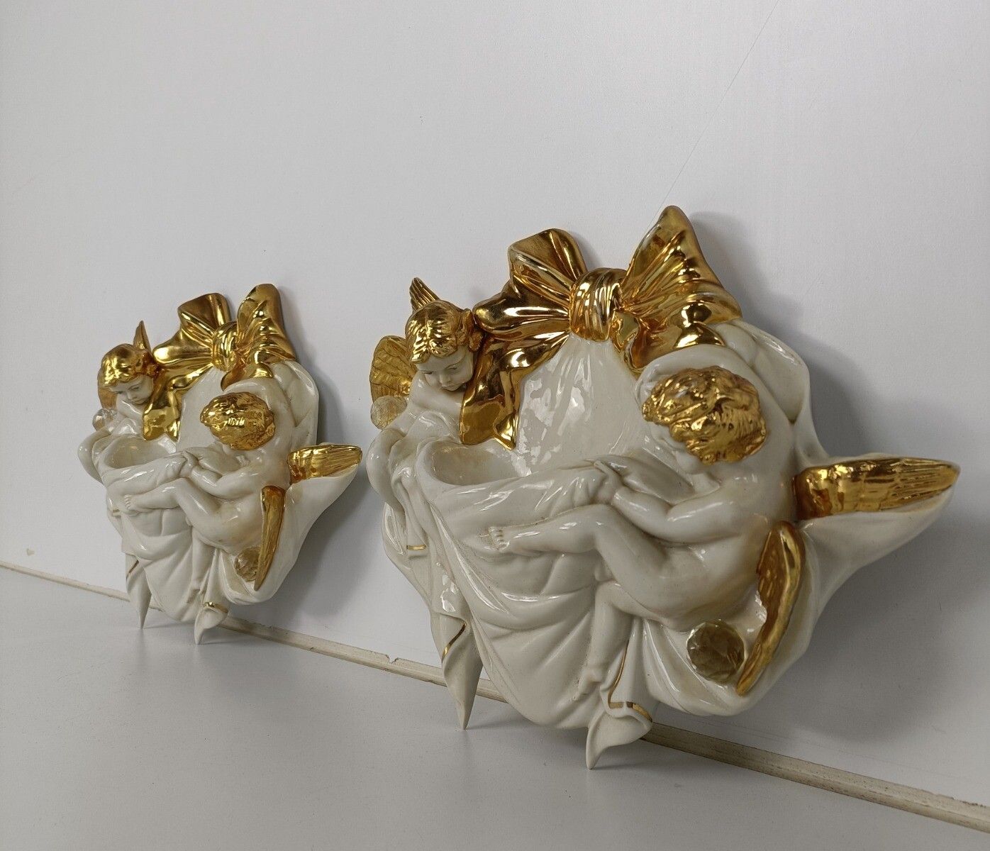 Pair Capodimonte Bedin Wall Hangings Planters Fonts Porcelain Italy Angels Gold photo Home Decor