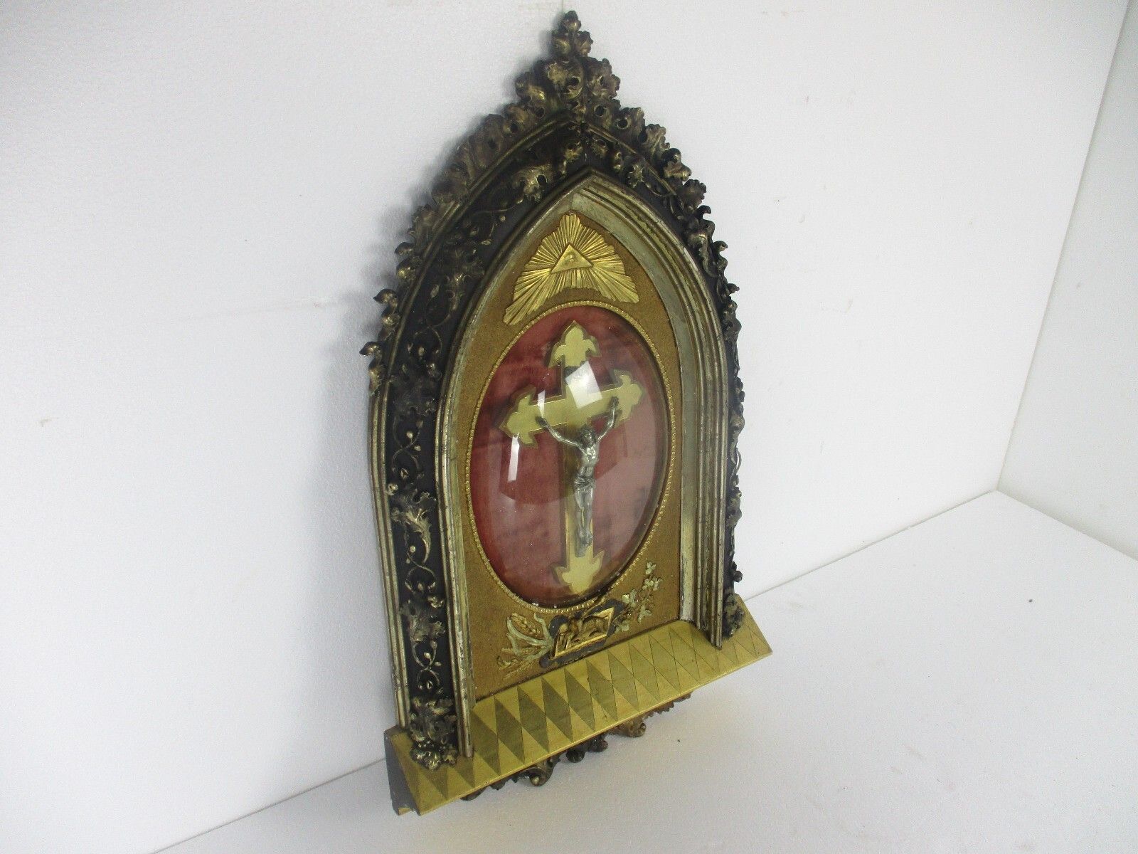 Antique Ornate Frame  Convex Glass Dome Crucifixion Lamb Of God Plaster Wood Wow photo vinterior