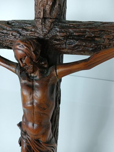 photo furniture Antique 19th Century Standing Large Carved Wooden Gothic Crucifix Cross Jesus Ch