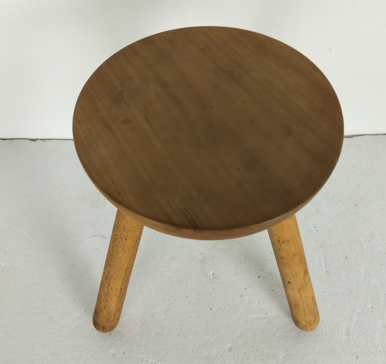 Small Vintage Milking Stool Pedestal Plant Stand Side Table Farmhouse Barn Style photo vinterior