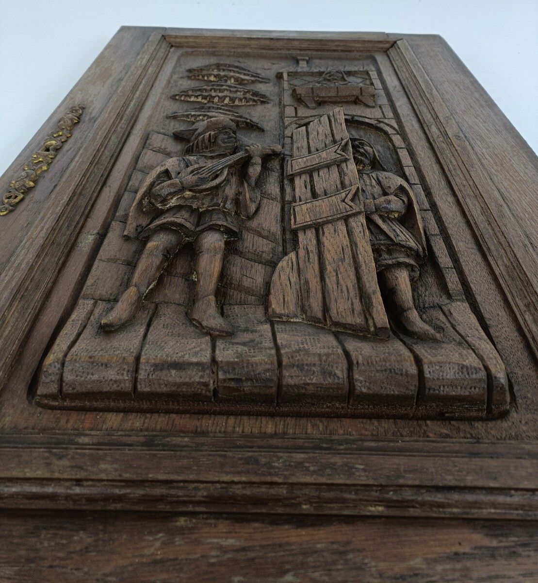 Hand Carved Wood Pediment  Troubadour Serenade  Architectural Reclaimed Salvage photo vinterior