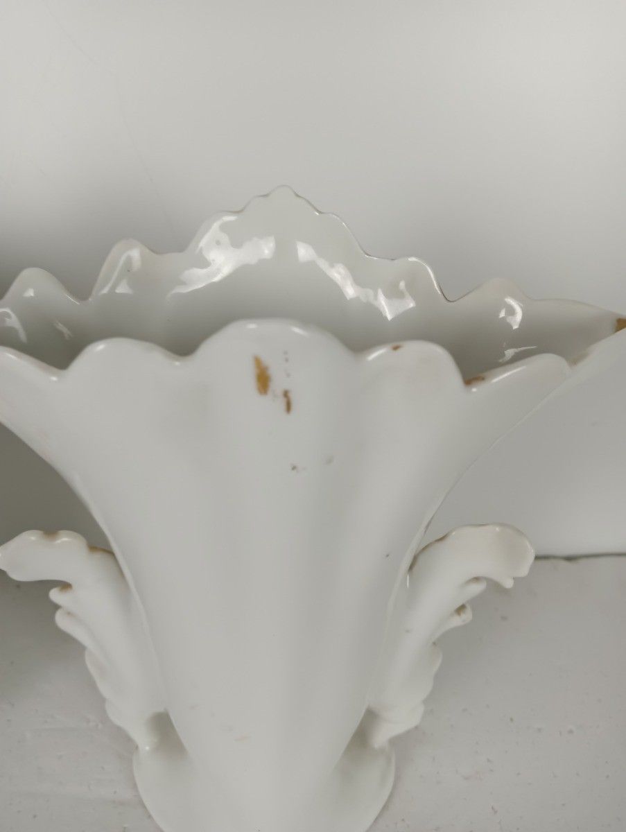 Couple Antique Vieux Paris Porcelain Fan Flair Bridal Vases Flower Bouquet Frenc photo vintage