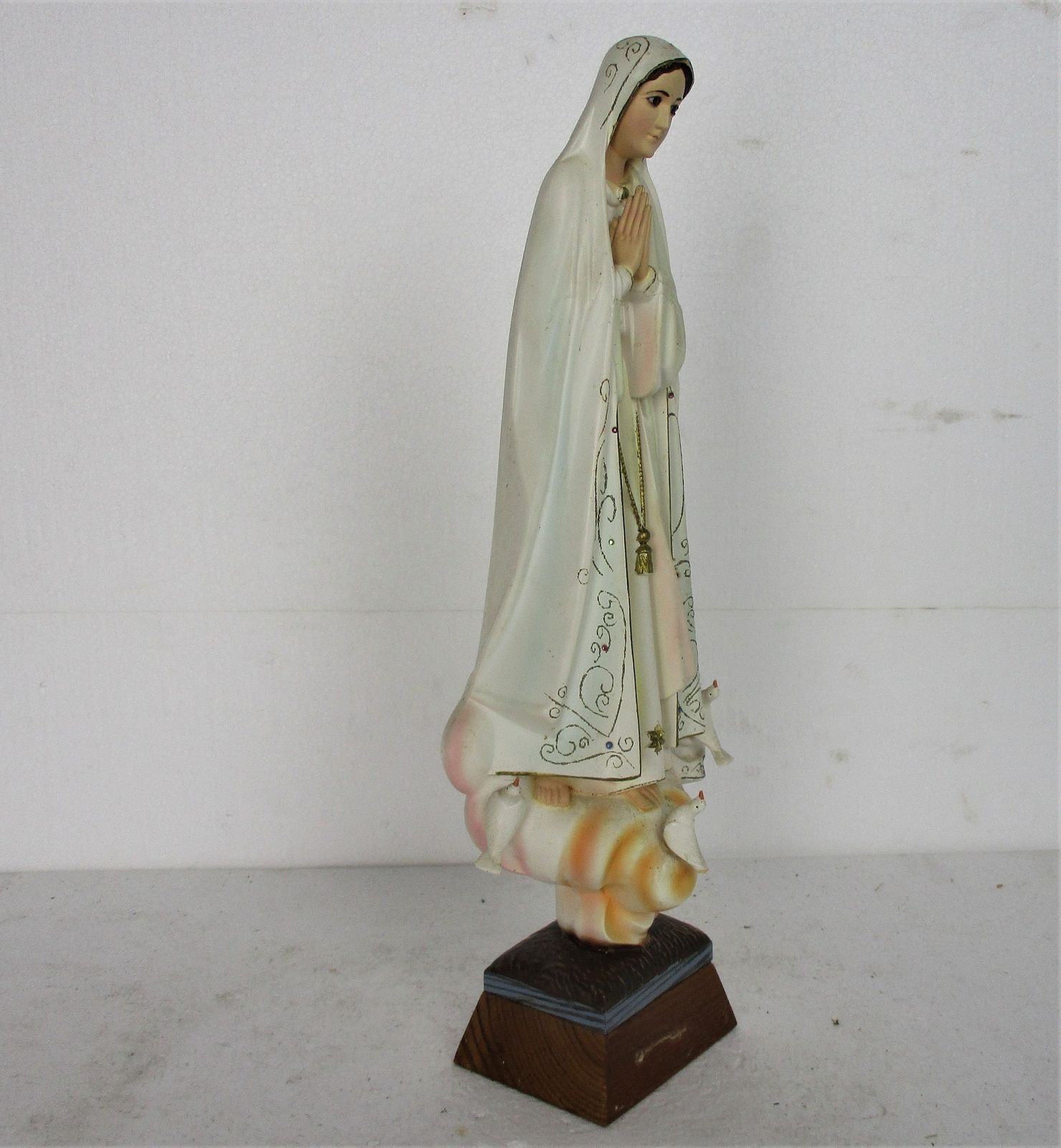 Vintage Our Lady Fatima Resin Statue Glass Eyes Portugal Authentic 17.32" photo 141.0