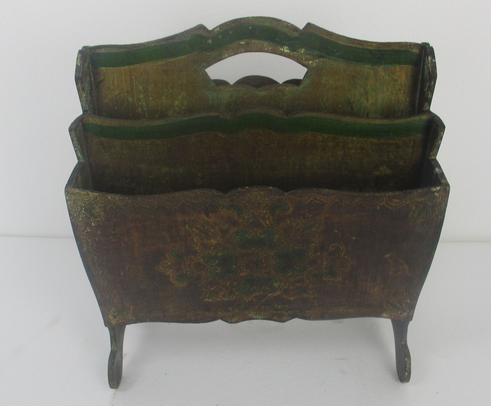 photo furniture Florentine Wooden Magazine Newspaper Basket Hollywood Regency  Green Gold