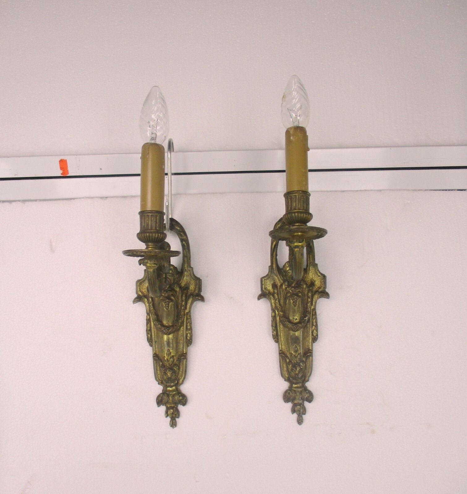 Pair Couple Vintage Ornate Brass Wall  Sconces Lamps French Hollywood Regency photo Lighting