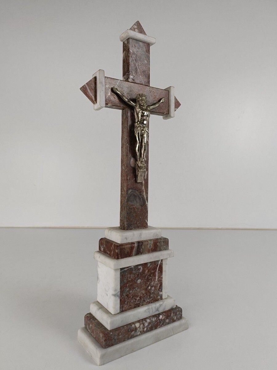 Antique Ornate Marble Onyx Jesus Christ Cross Cross Table Standing Crucifix Art photo for sale