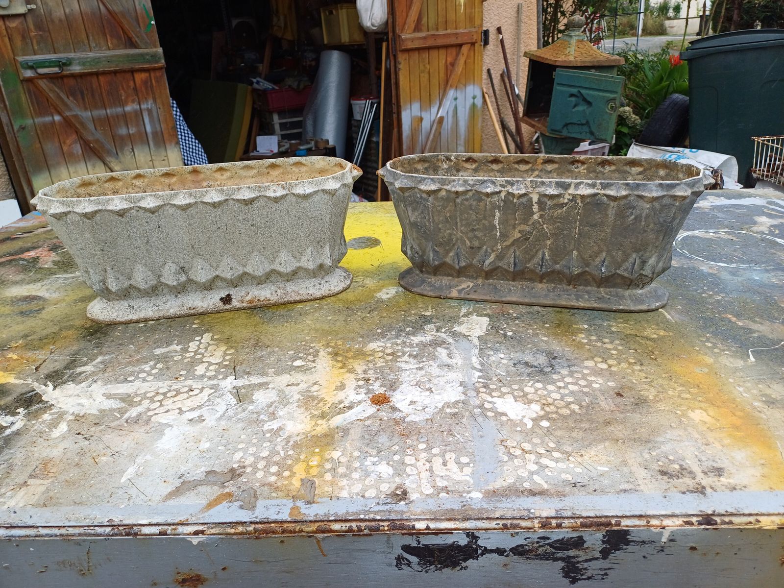 Pair Of Enamelled Cast Iron Planters From 1900 From Charleville Mézières