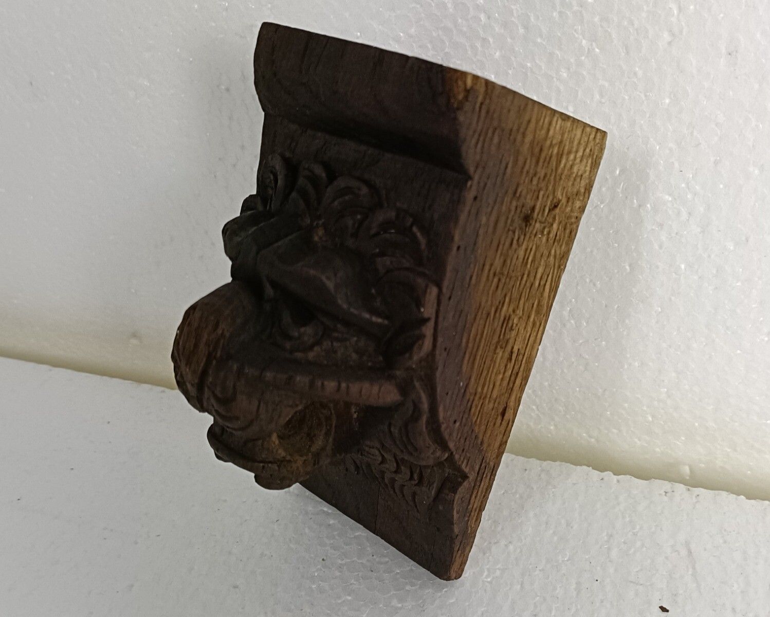 Home Decor Antique Corbel Hand Carved Wood Architectural Reclaimed Lion Head Trim Salvaged photo