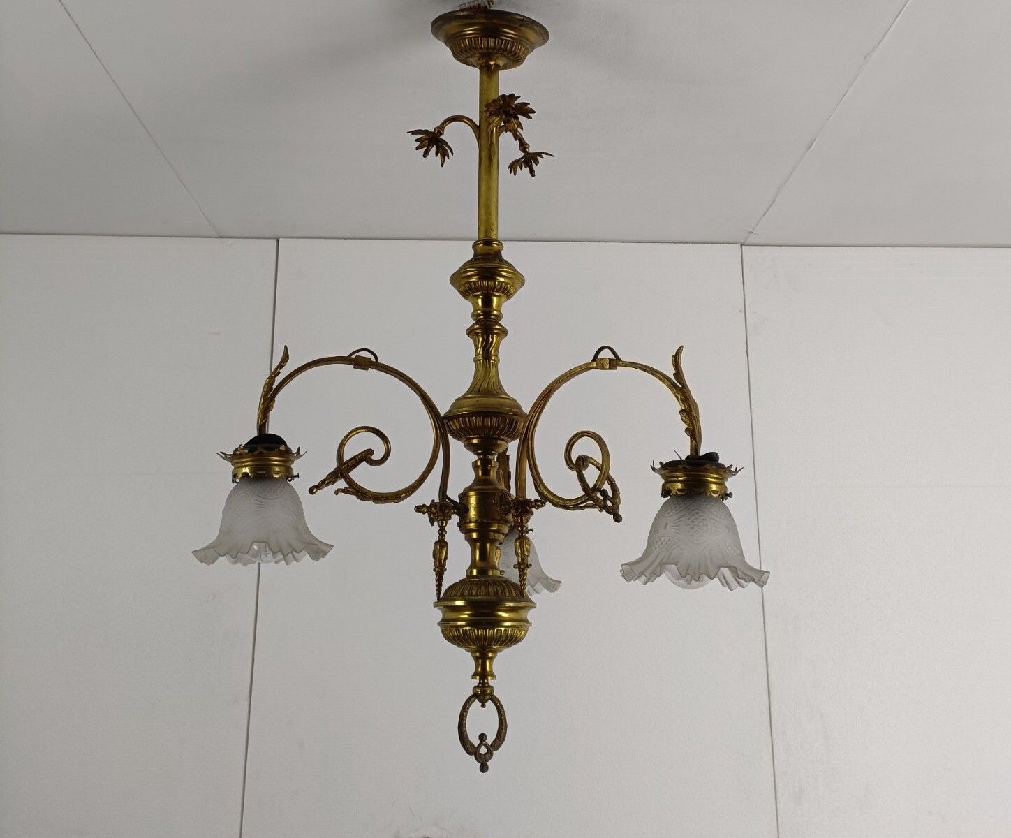 Brass Antique Gas Chandelier Electrified 3 Arms Lights Ornate Tulip Shaped Shade photo vintage