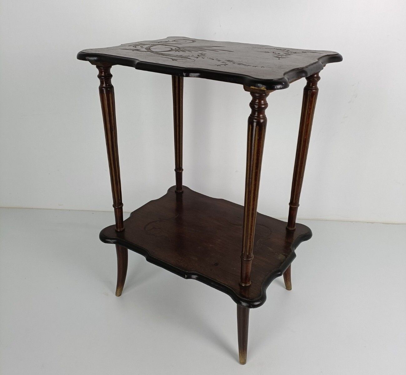 Two Tier Antique Side Occasional Table Carved Wooden Top Barn Farmhouse Style photo 244.0