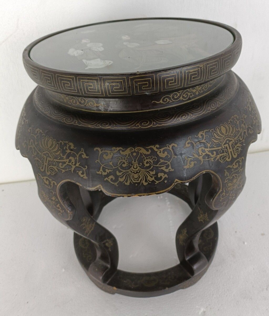 Chinese Antique Round Table Ornate Wood Carved Wood Inlay Side Bonsai Table Gorg photo vinterior
