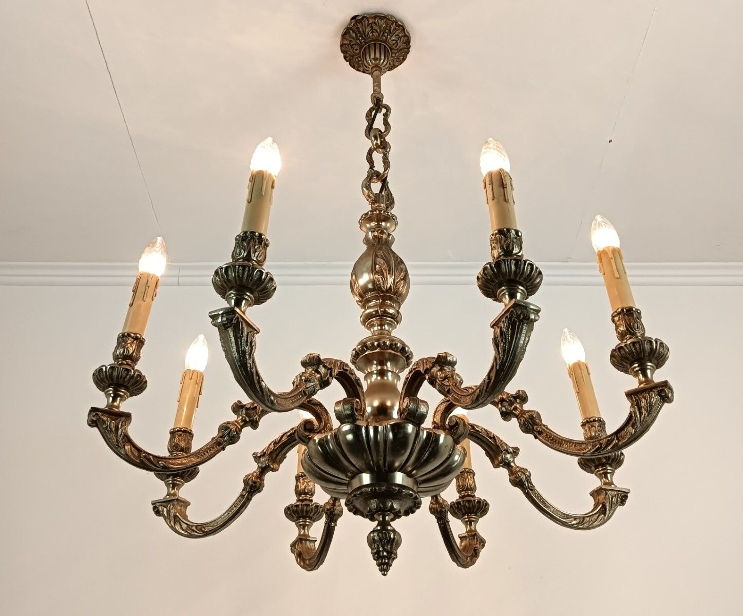 Lighting Silver Plated Bronze French Chandelier 8 Lights Arm Gorgeous Vintage Stylish photo
