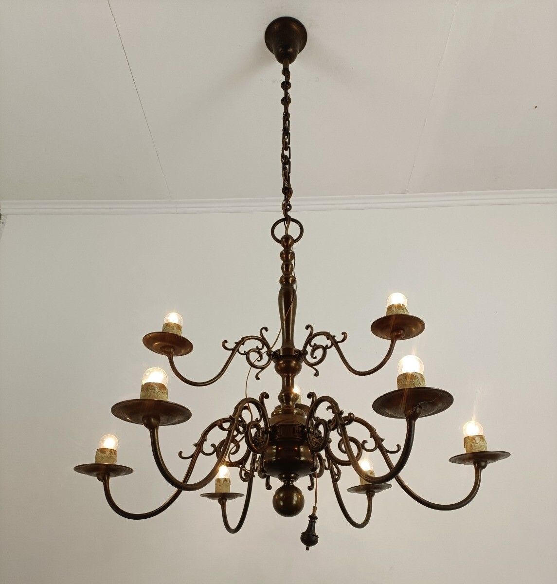 Extremely Rare Dutch Flemish Chandelier Bronze 9 Lights Barn Farmhouse Style Vin photo for sale