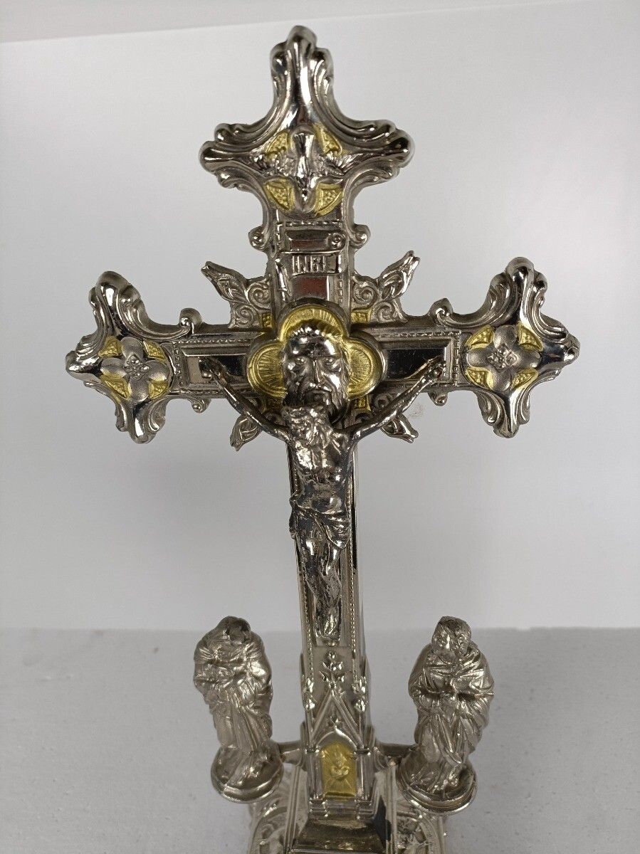 Gorgeous Standing Crucifix Silver Plated Calvary Saint John Mary Magdalene Faux photo furniture