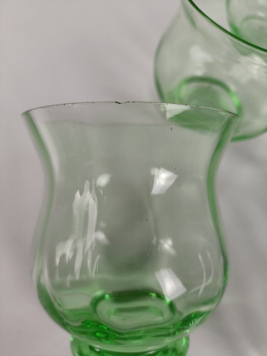 photo furniture Set Of 9 Antique Green Glass Art Deco Drinking Tumbler Glasses
