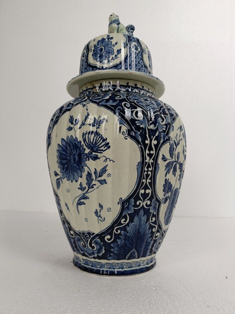 Large Royal Sphinx Maastricht Delft Vase Urn Marked Blue White Foo Dog photo Home Decor