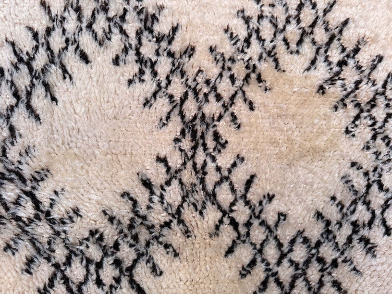 photo for sale Moroccan Berber Rug 295x175 Cm Azilal, Atlas, Tribal, Clearance