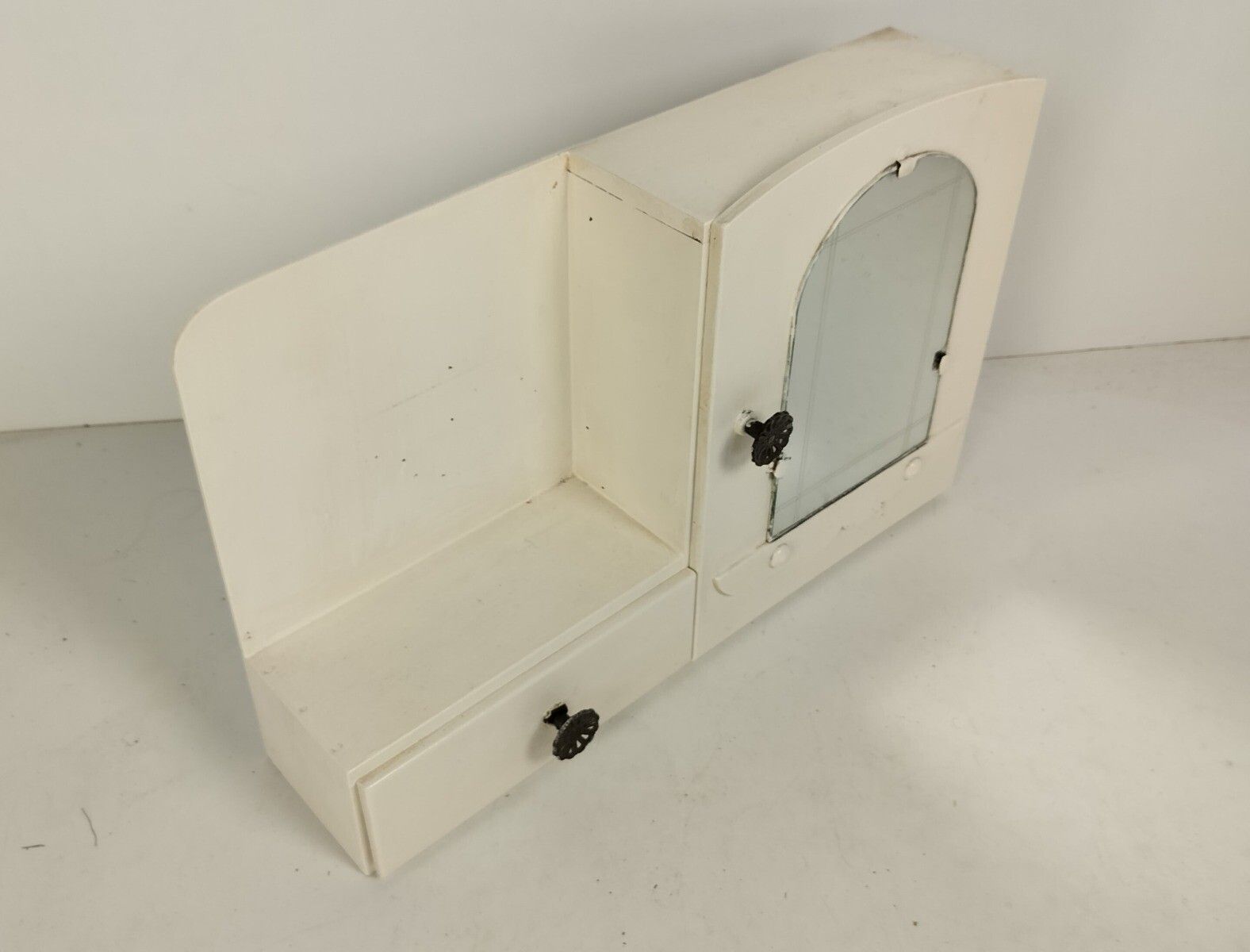 Lovely Antique Art Deco White Medicine Apothecary Shaving Cabinet Bathroom Barn photo vintage