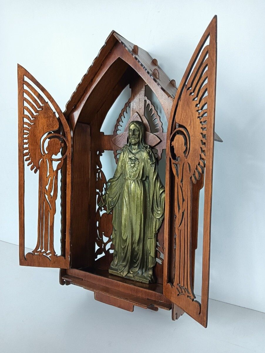 Vintage Bronze Statue Jesus Christ Holy Heart Signed In Folk Art Wooden Chapel N photo furniture