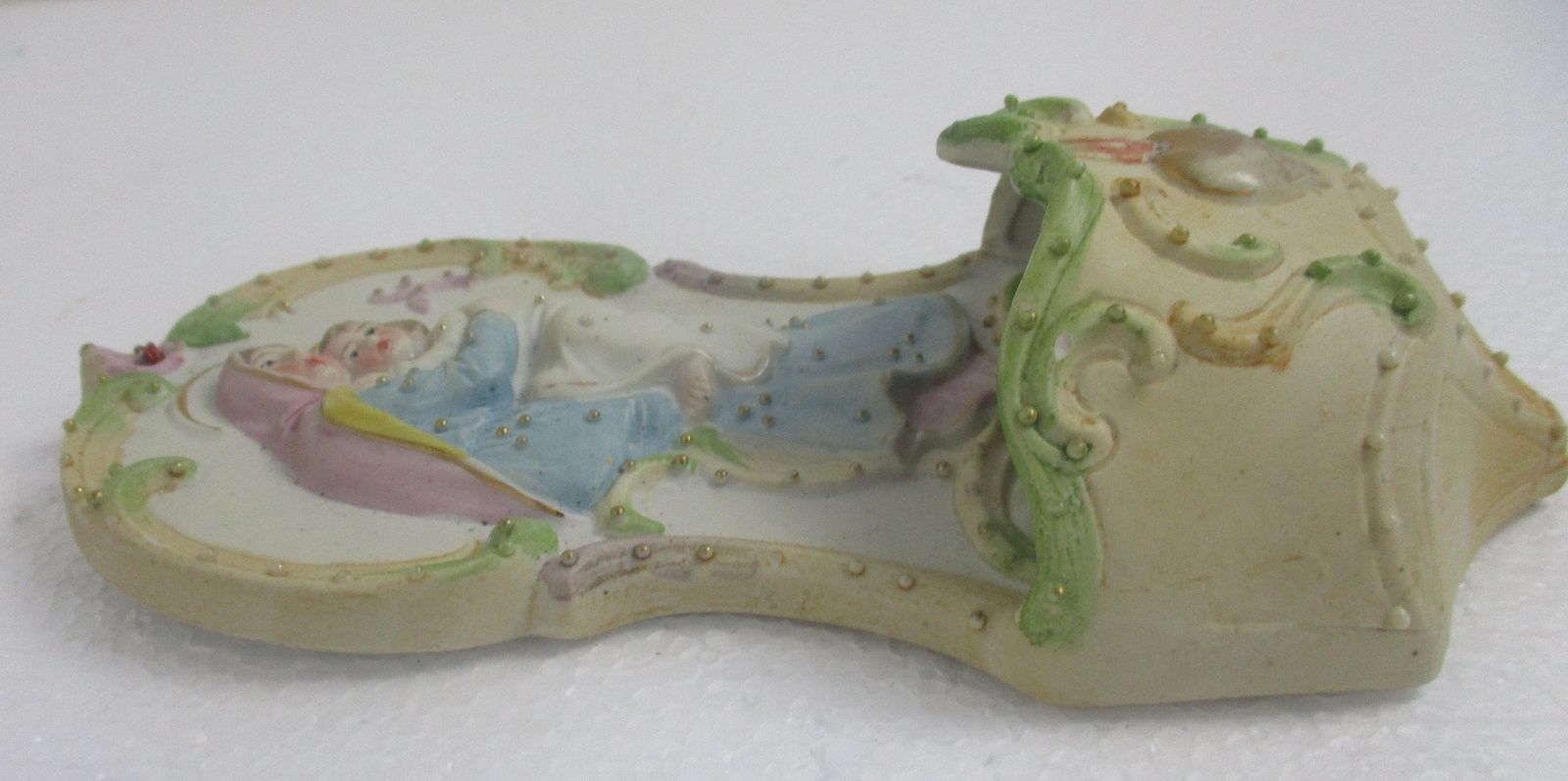 Porcelain Bisque Holy Water Font Vessel Virgin Mary And Infant Jesus Wall Hang photo 81.0