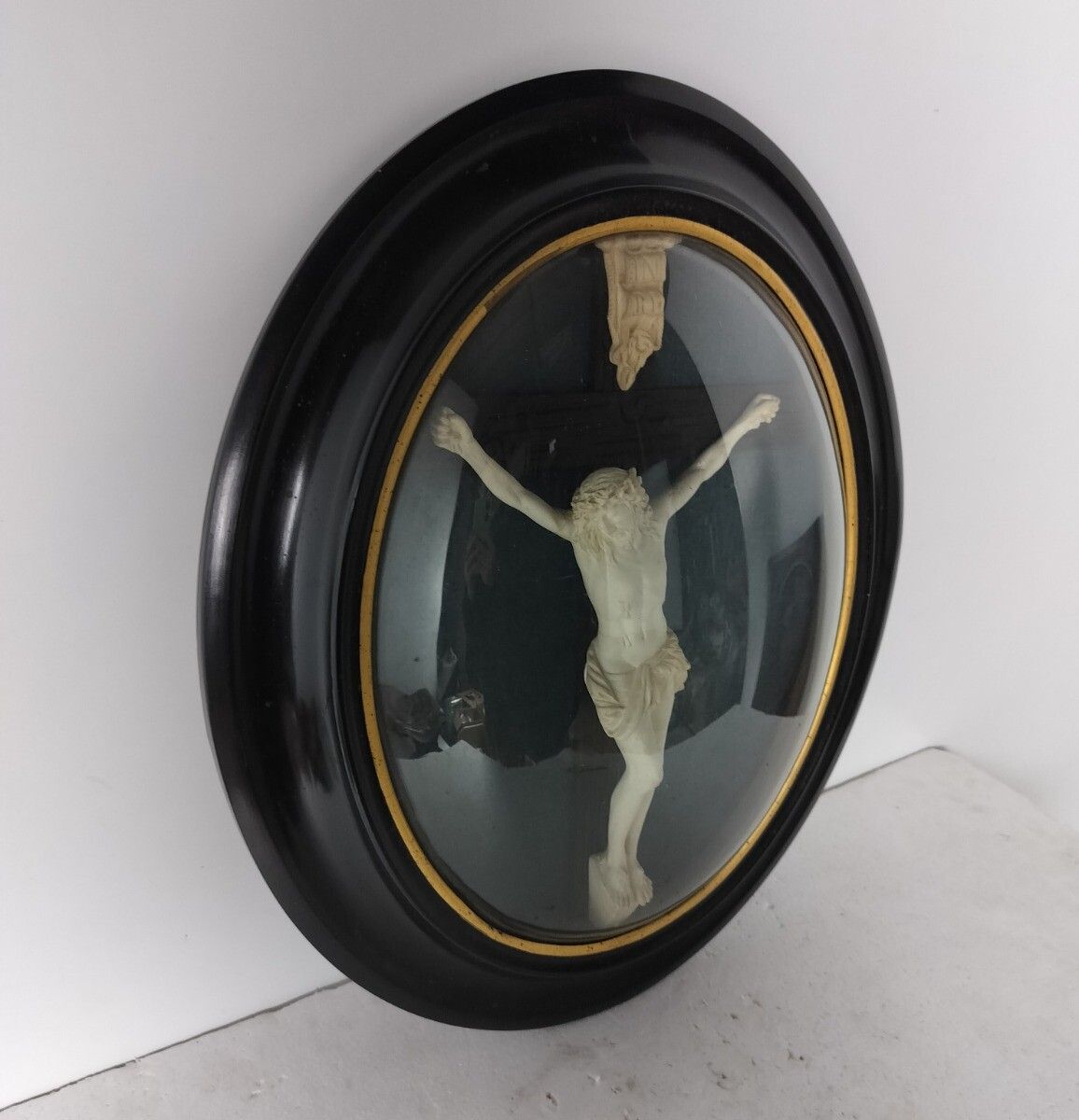 Large Oval Wall Hanging Framed Convex Glass Corpus Antique  Christianity Jesus C photo Art
