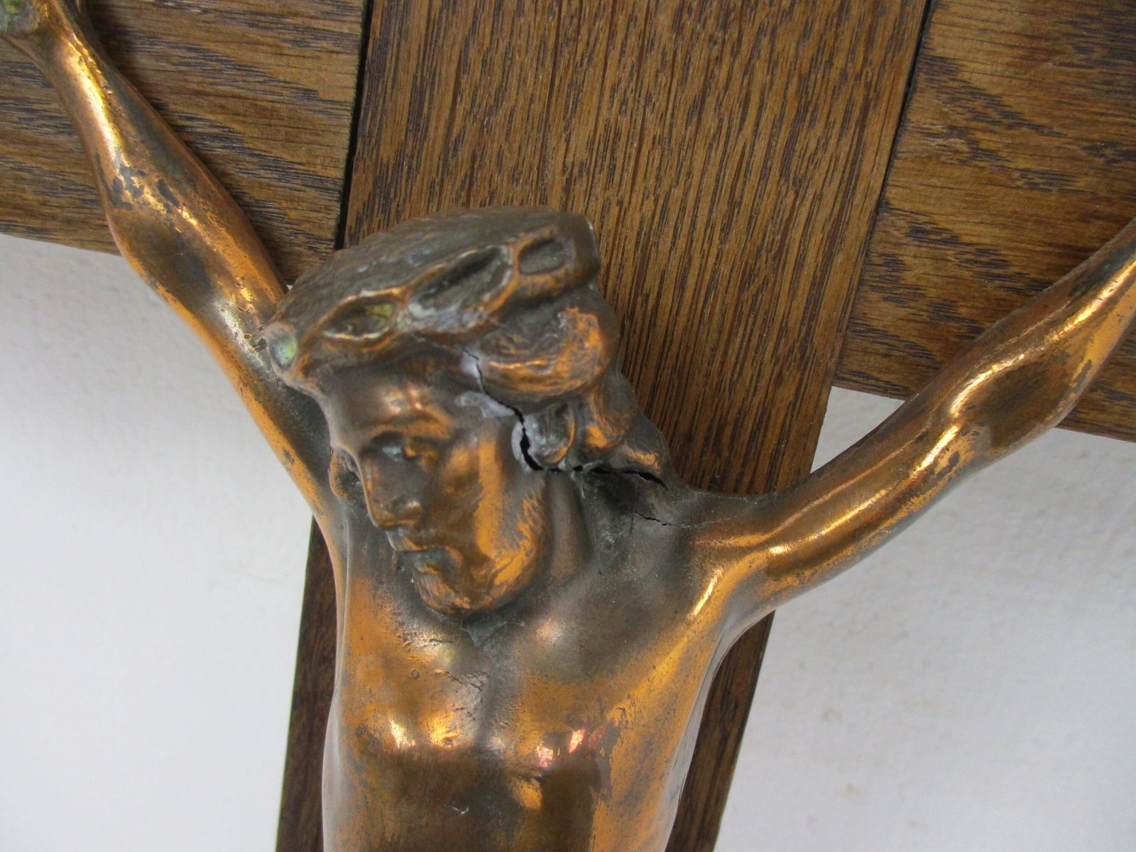 Large Hand Carved Wood Oak Ornate Hanging Crucifix Cross Jesus Christ Brass Corp photo 206.0