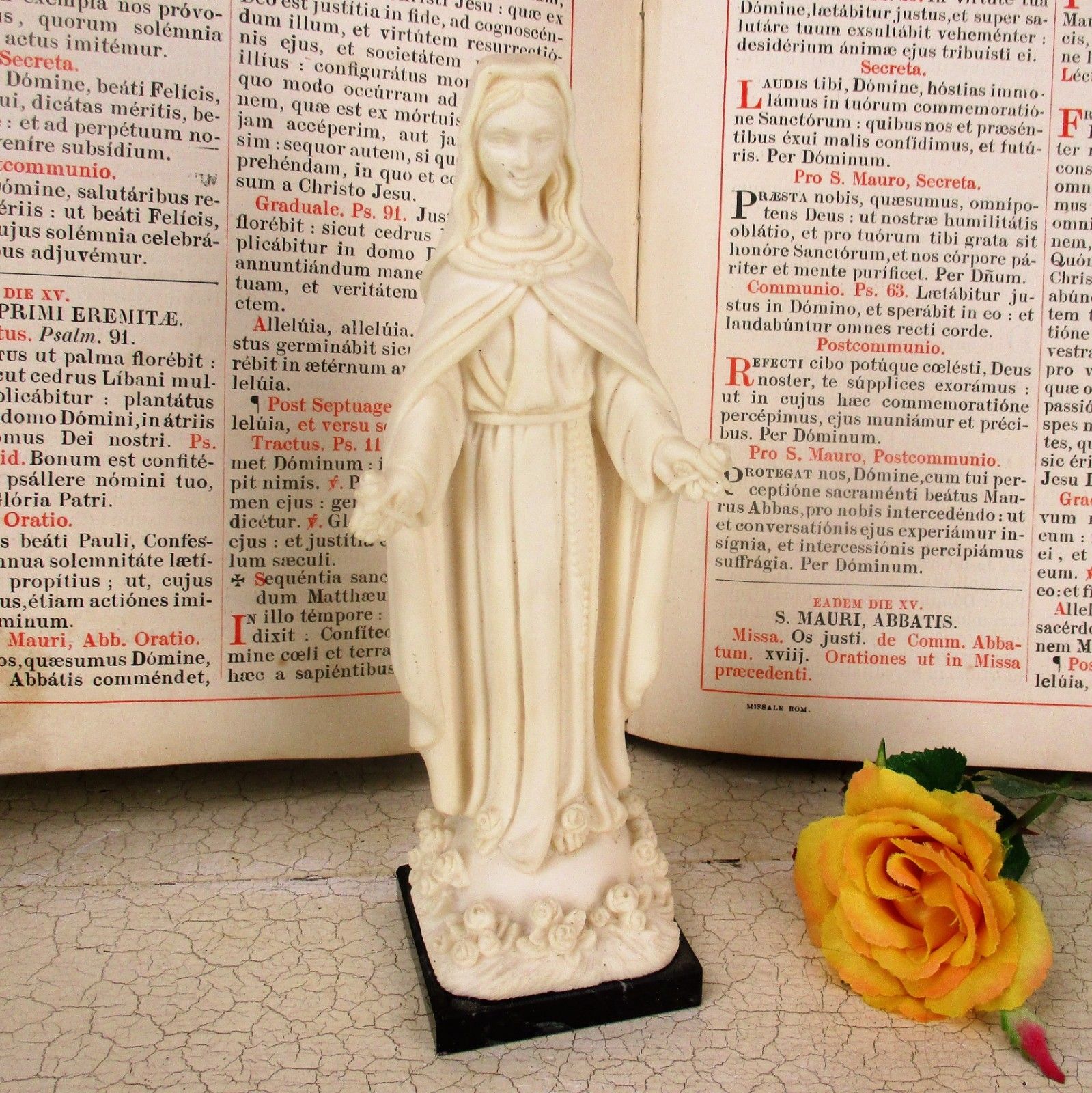 Statue Virgin Mary Our Lady Madonna Delle Rose Resin Marble Base Faro  Collector photo furniture