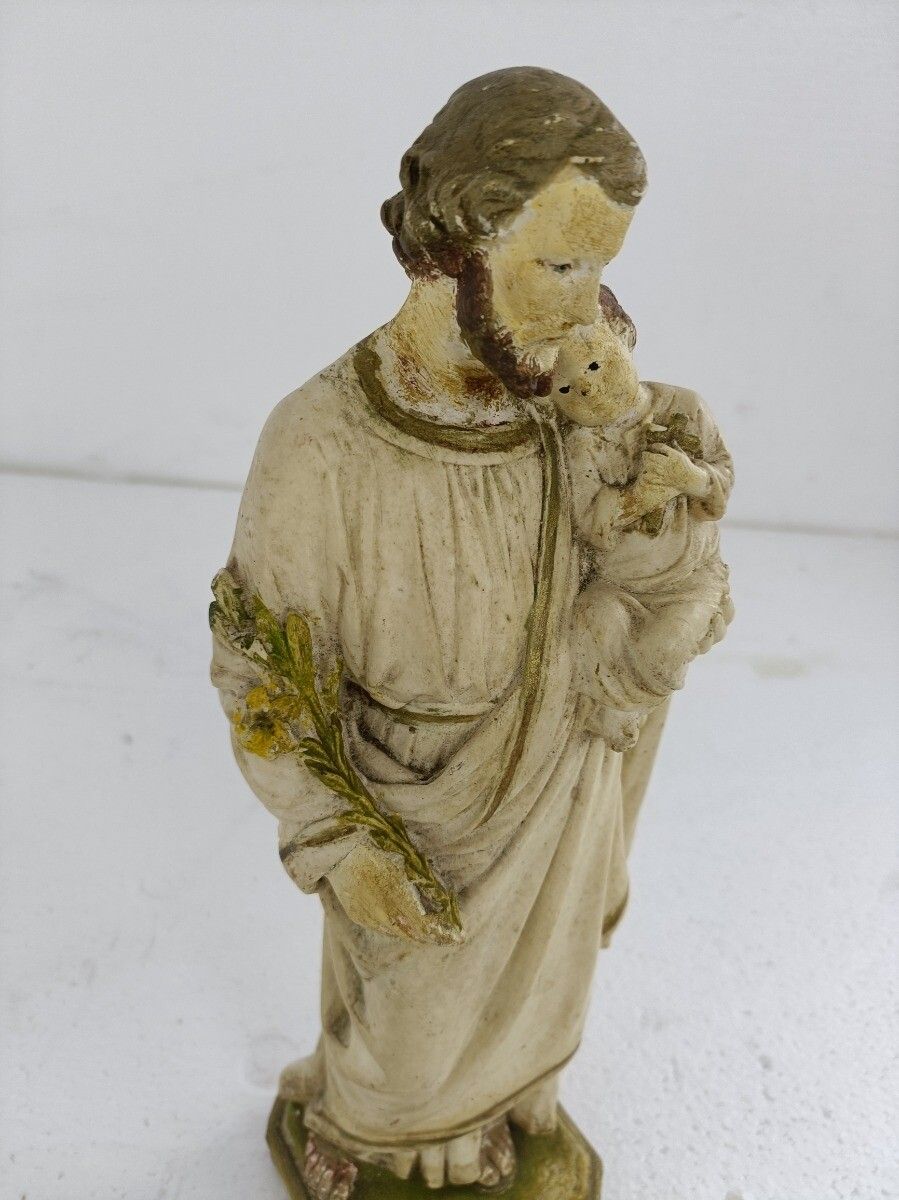Statue Saint Joseph Protector Of Homes  Infant Jesus Statue  Lillies Plaster Vin photo for sale