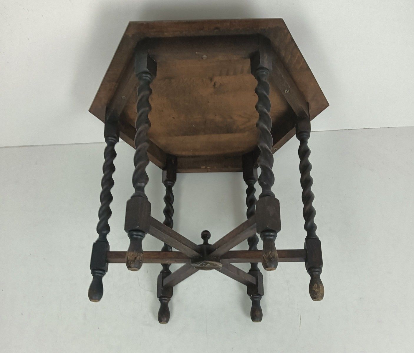 Side Occasional Coffee Table Hand Carved Wood Barley Twist Ornate Sextagon Beaut photo 485.0