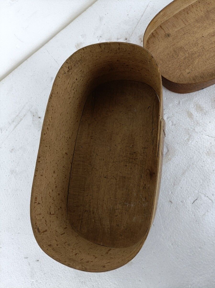photo furniture Antique Oval Wooden Cheese Box Bent Wood Primitive Htf Art Nouveau