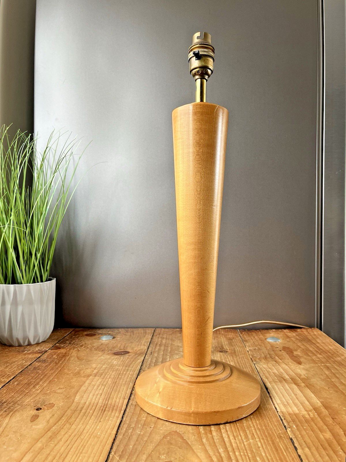Mid Century 70's Modernist Art Deco Style Wood Beehive Table Desk Lamp Base photo furniture