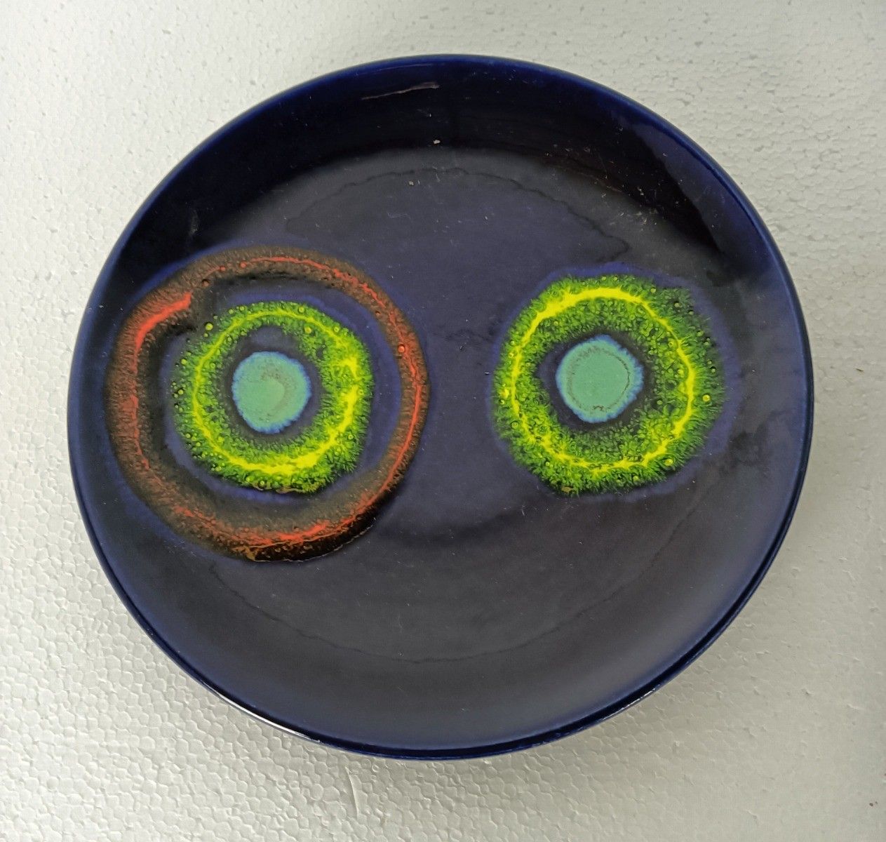Two Ceramic Glazed Fat Lava Decorative Charger Plates Italy Wall Hanging Funky R photo Art
