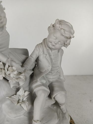 Vintage Figurine Porcelain Vier Tosca Signed Marked Capodimonte Boy And Girl Lov photo Home Decor