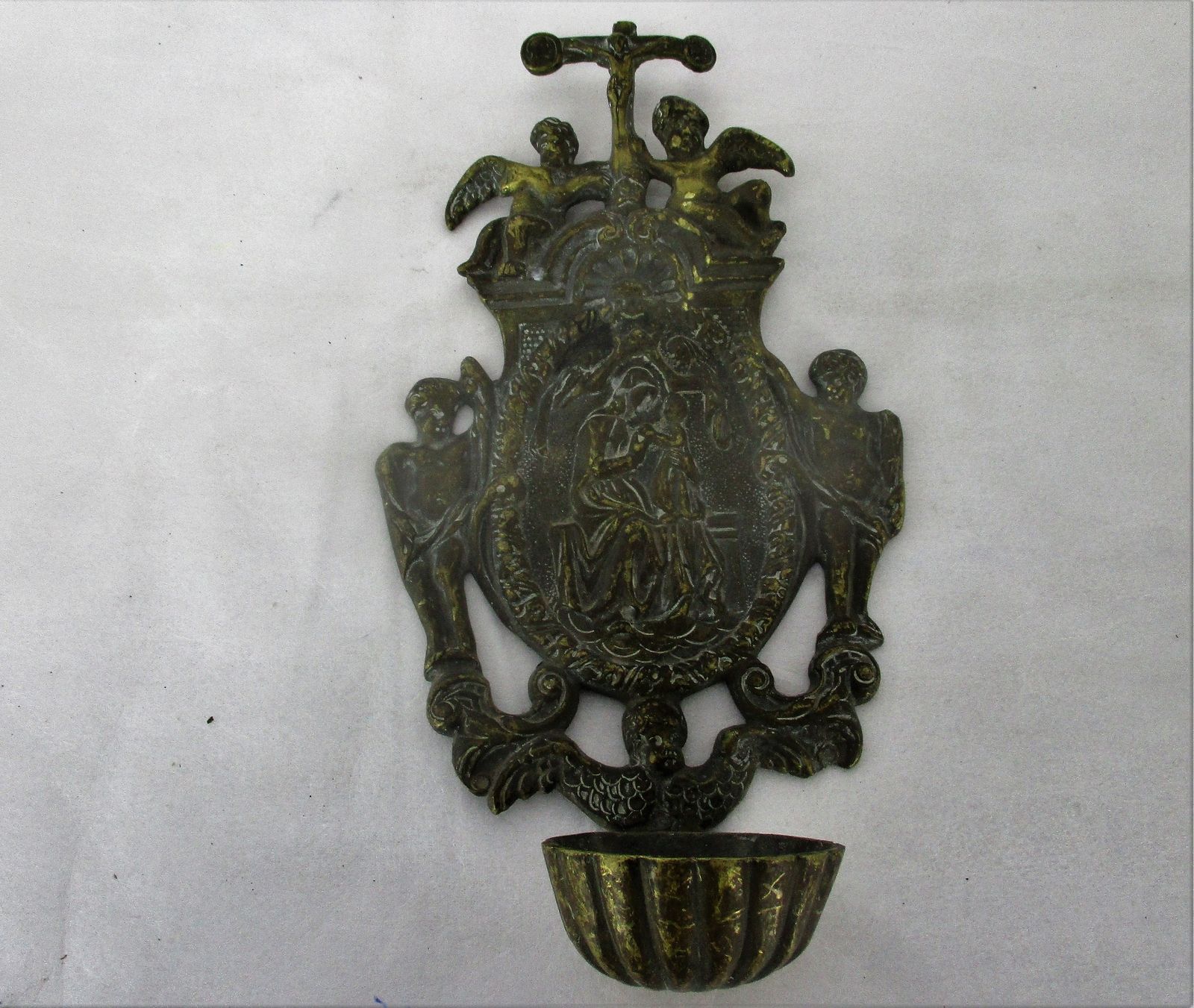 Large Brass Embossed Holy Water Font Angels Virgin Mary Infant Wall Hanging Cruc photo vinterior