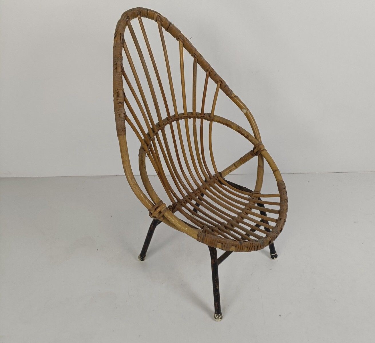 Small Child Chair Mid Century Modern Rattan Wicker  Rohé Noordwolde Funky Rare photo vinterior