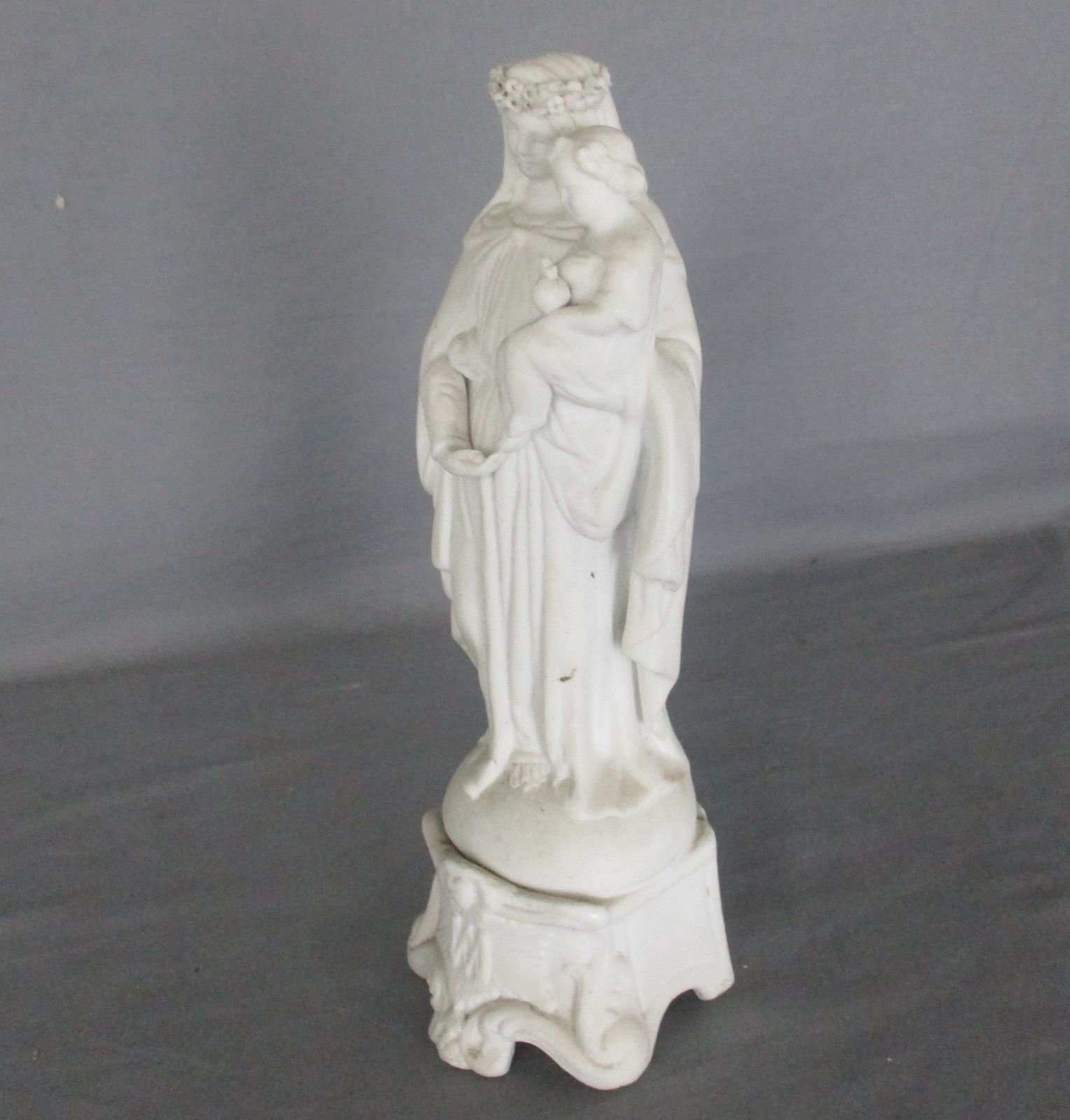 Antique Bisque Porcelain Statue Virgin Our Lady Mary Madonna With Infant Jesus G photo vinterior