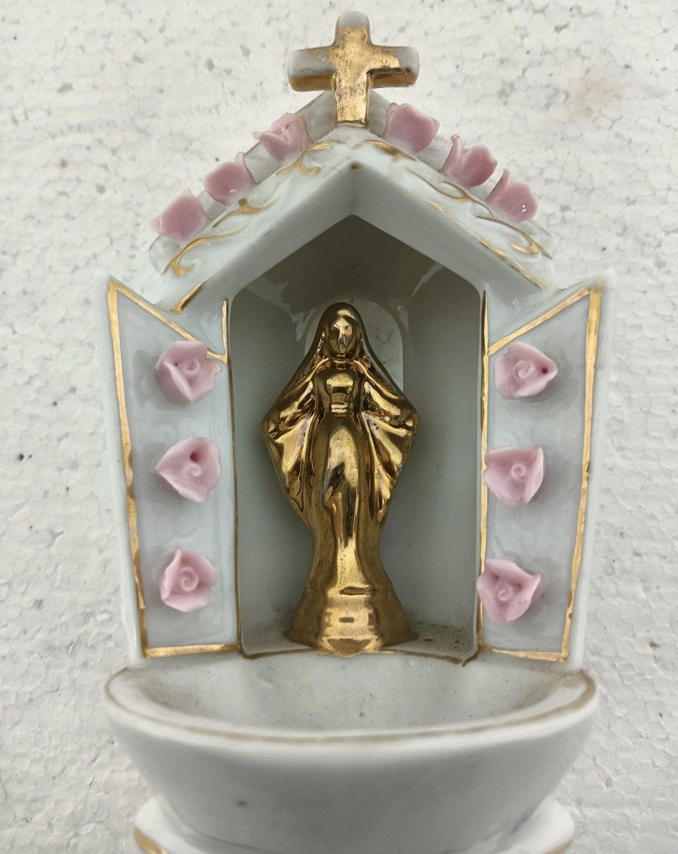 Beautiful Antique Standing Porcelain Holy Water Font Porcelain Madonna Pink Flow photo 105.0